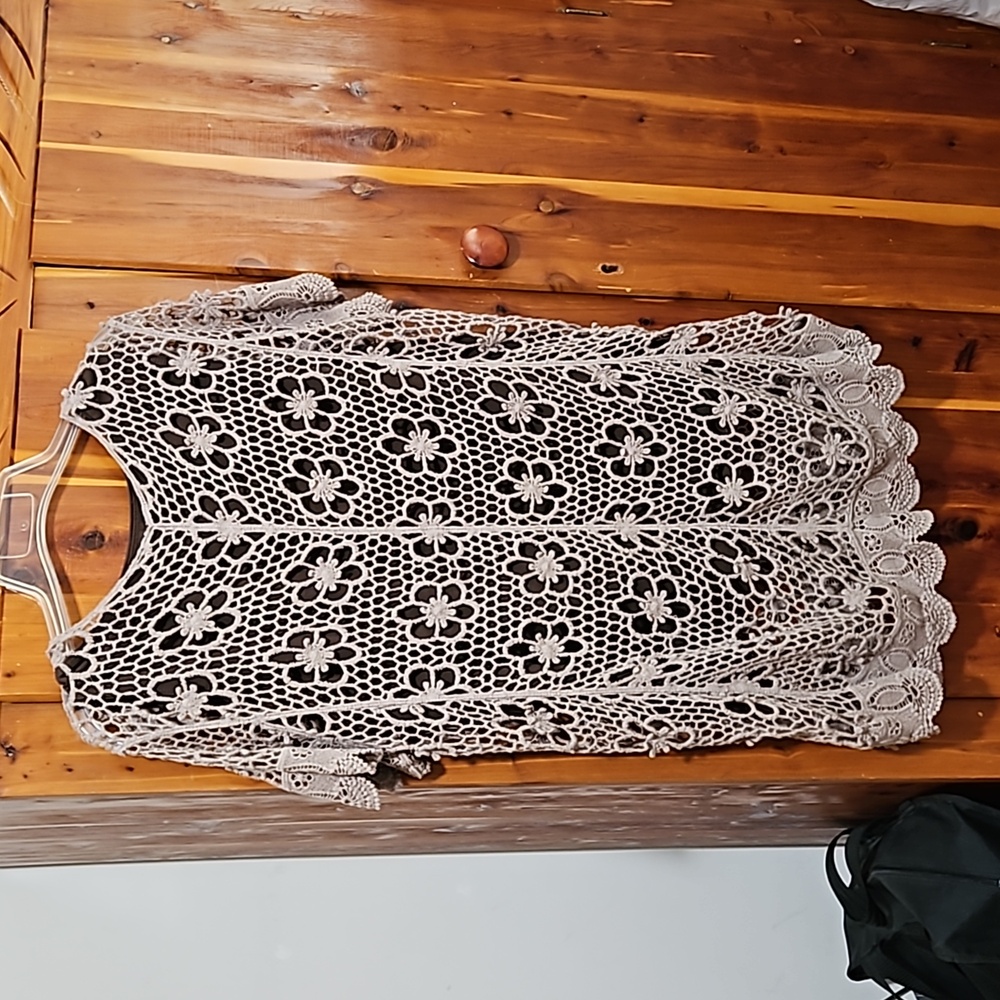 Crochet Top - Picture 2 of 8